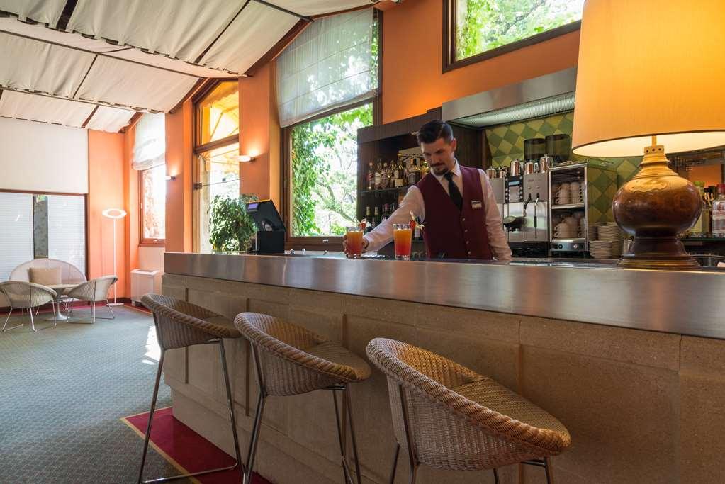 Villa Borghese, The Originals Relais Gréoux-les-Bains Restaurace fotografie