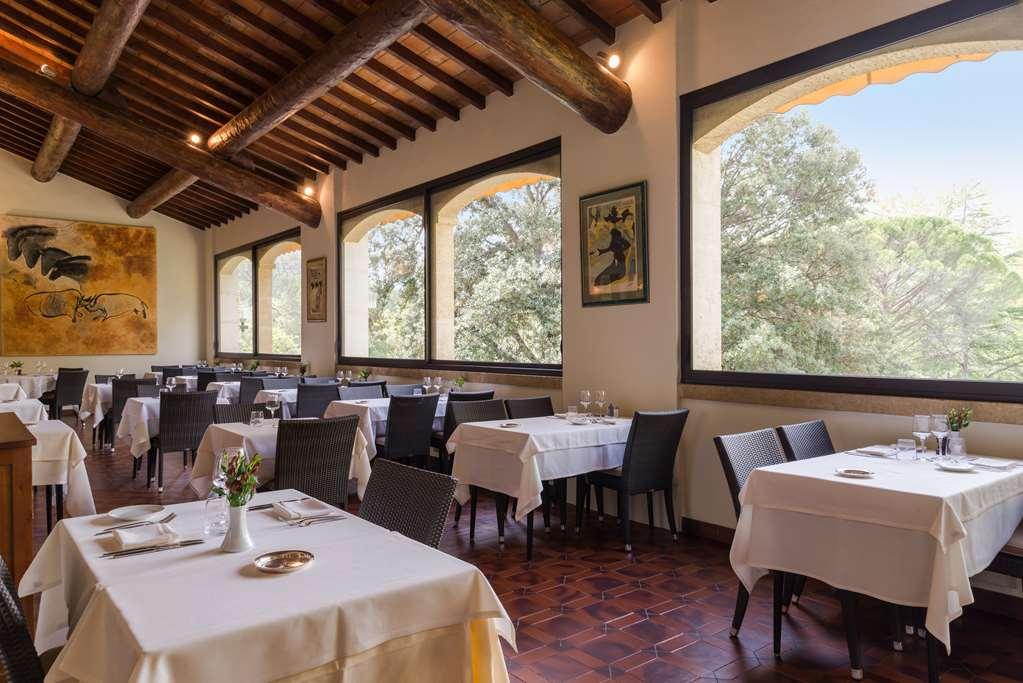 Villa Borghese, The Originals Relais Gréoux-les-Bains Restaurace fotografie