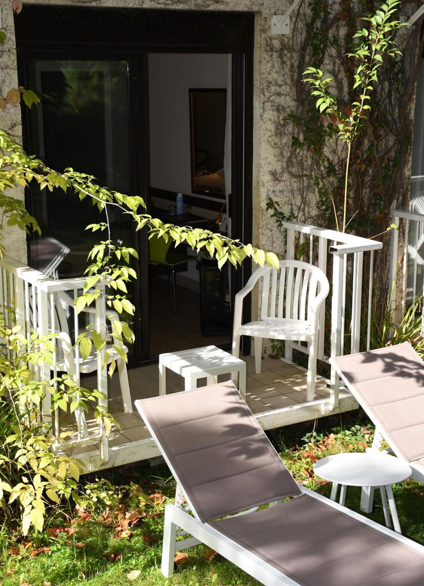 Villa Borghese, The Originals Relais Gréoux-les-Bains Exteriér fotografie
